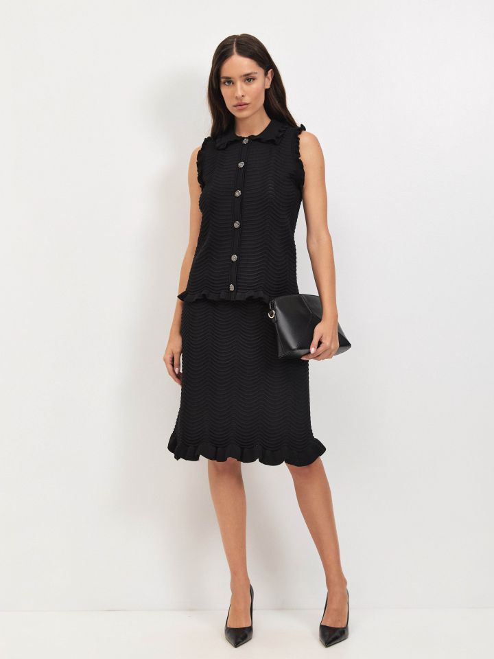 חצאית סריג SHIRAN בצבע שחור