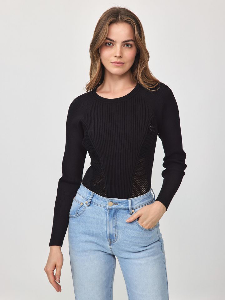 סריג שילוב סריגות דיאגונל בצבע שחור