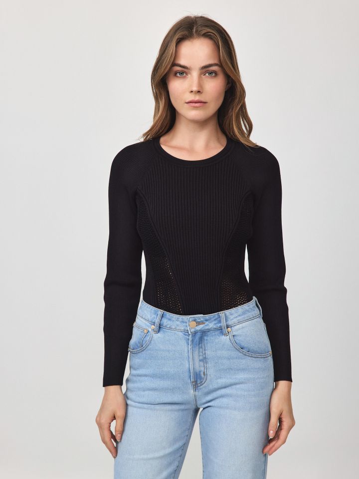 סריג שילוב סריגות דיאגונל בצבע שחור