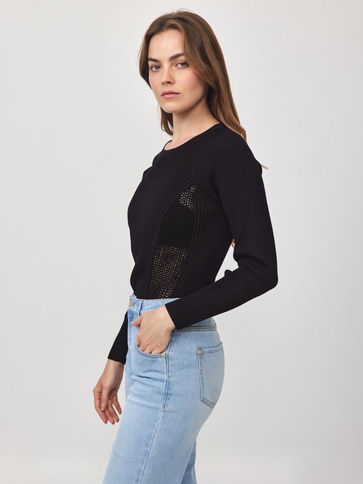 סריג שילוב סריגות דיאגונל בצבע שחור