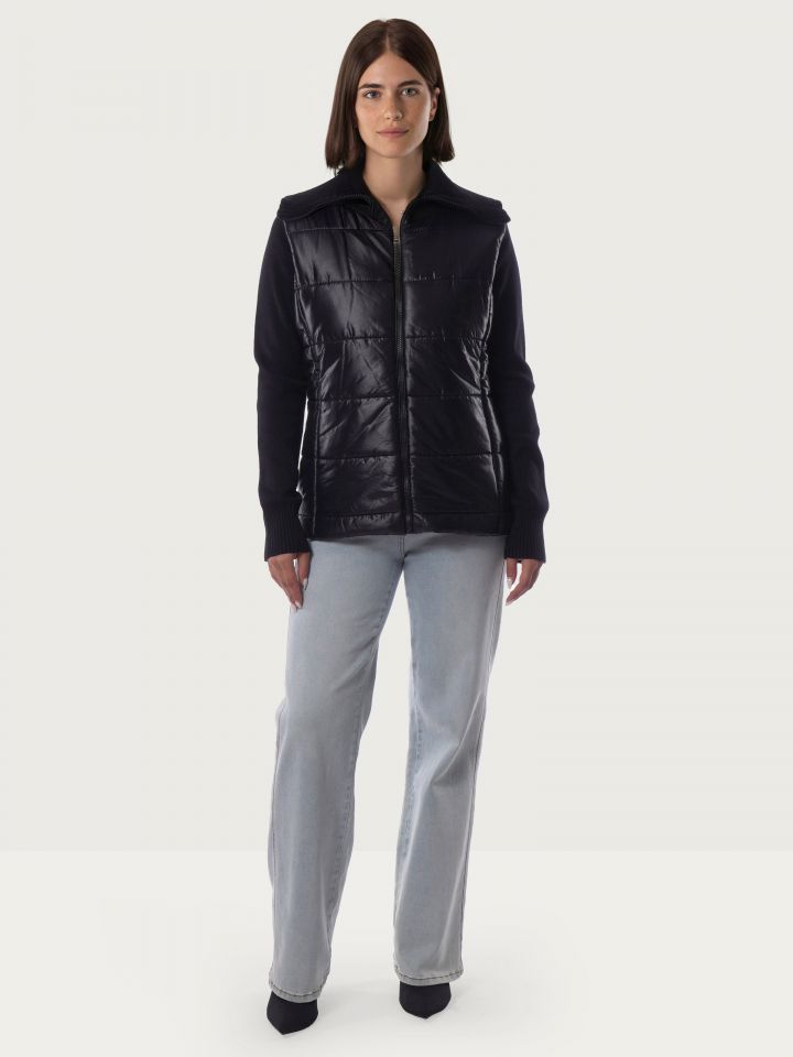 עליונית סריג SHIRA בצבע שחור