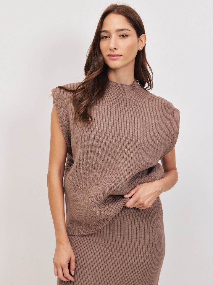 אפודה סריג בצבע מוקה