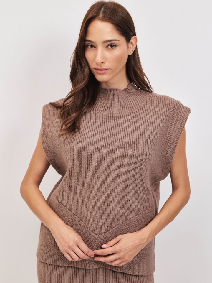 אפודה סריג בצבע מוקה