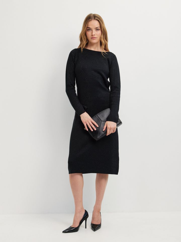 שמלה סריג דמוי יהלומים בצבע שחור