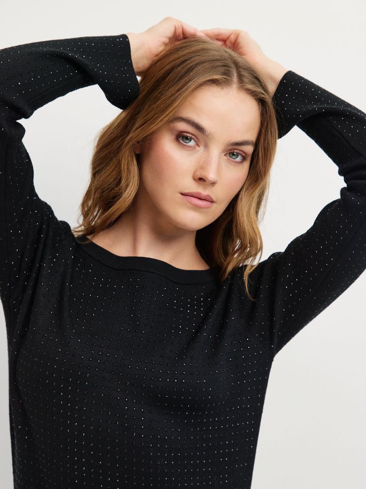 שמלה סריג דמוי יהלומים בצבע שחור