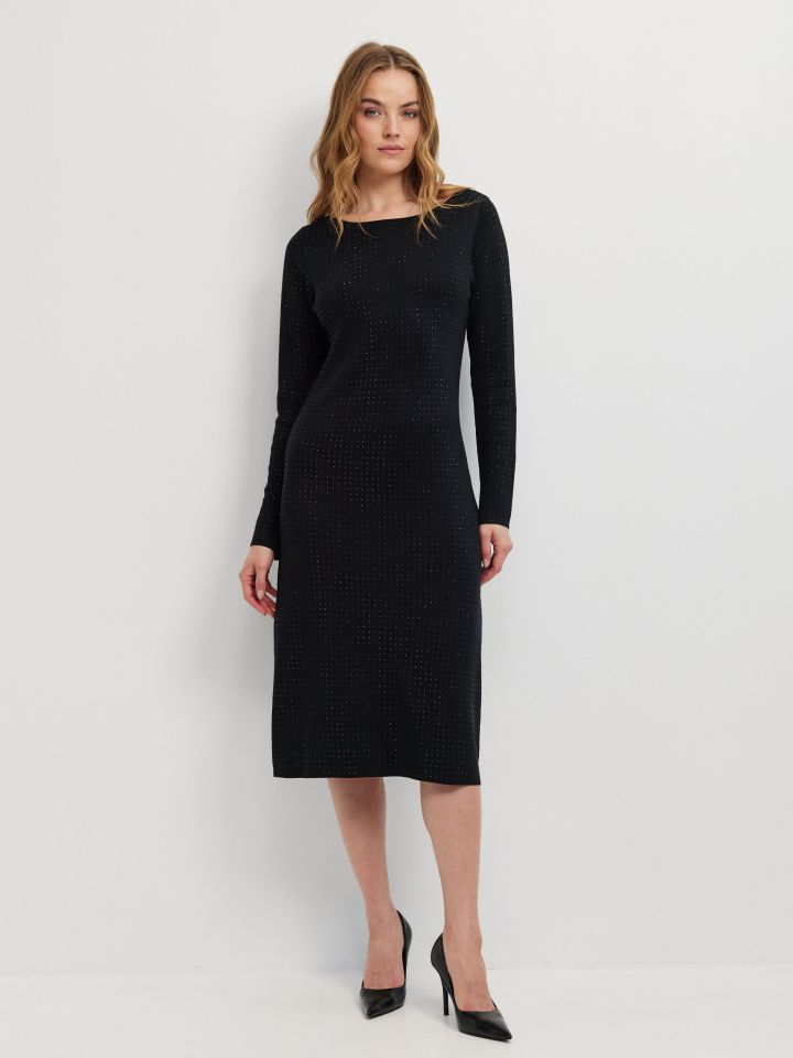 שמלה סריג דמוי יהלומים בצבע שחור