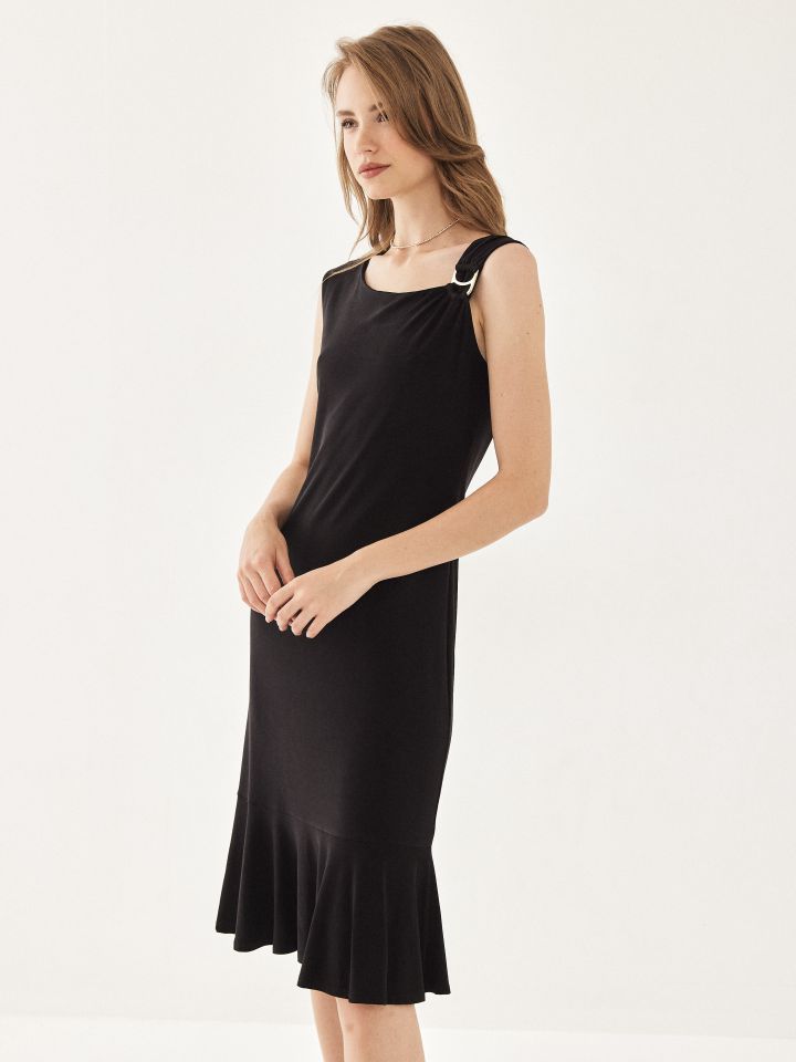 שמלה אסימטרי אבזם PROMO בצבע שחור