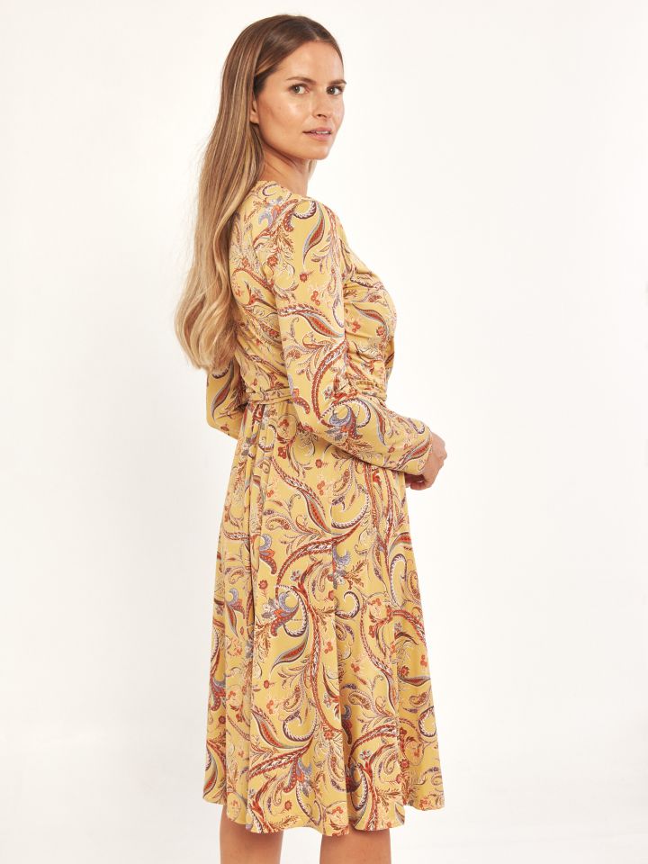 שמלה מעטפה דפוס PROMO בצבע חרדל