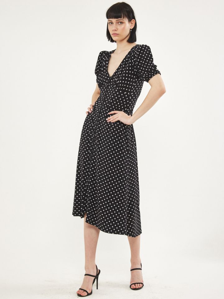 שמלה נקודות מכופתרת בצבע שחור