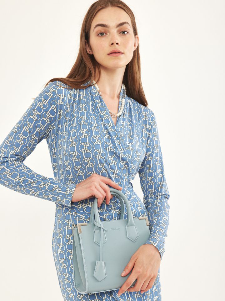 שמלה דפוס + חגורה PROMO בצבע תכלת