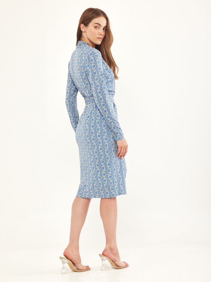 שמלה דפוס + חגורה PROMO בצבע תכלת