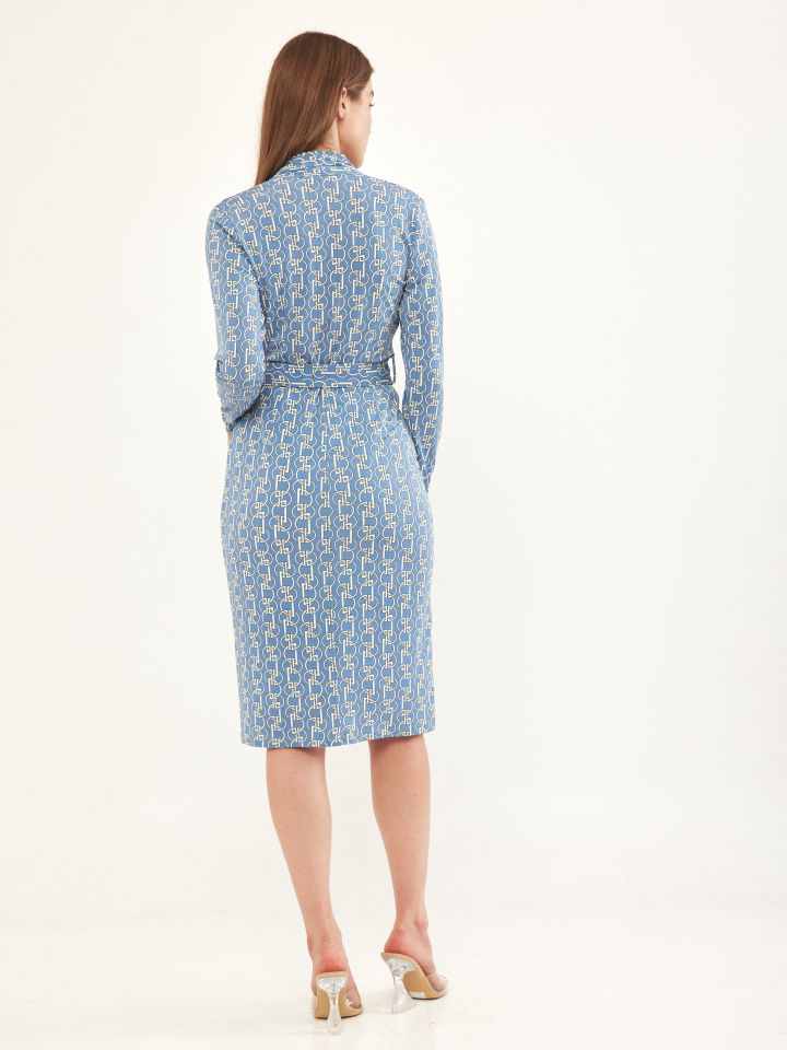 שמלה דפוס + חגורה PROMO בצבע תכלת