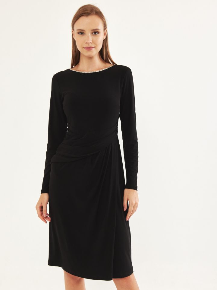 שמלה כיווץ מותן פתח יהלומים בצבע שחור