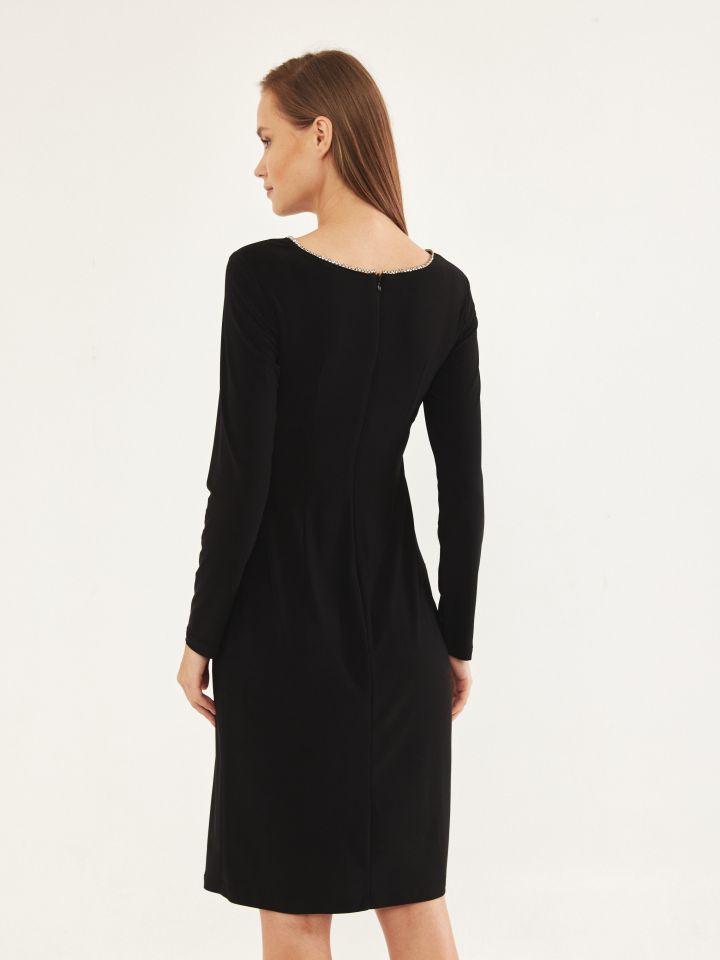 שמלה כיווץ מותן פתח יהלומים בצבע שחור