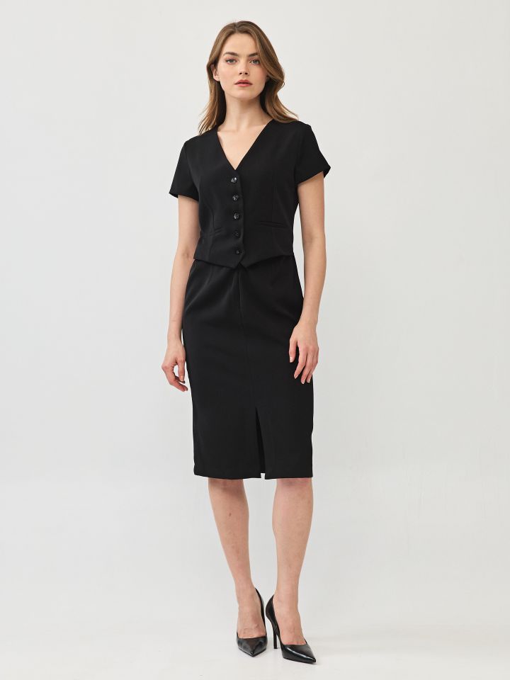 שמלה V מכופתרת בצבע שחור