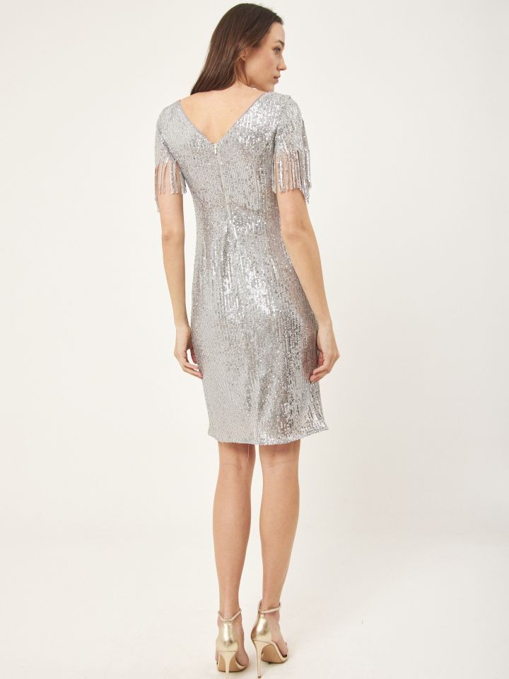 שמלה קוקטייל פייטים בצבע אפור כסף