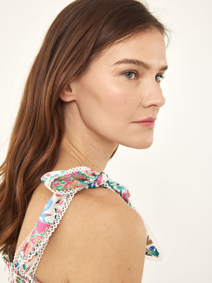 שמלה דפוס סטרפלס פליסה בצבע פרחוני