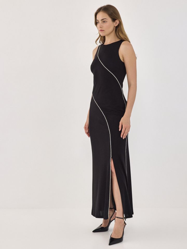 שמלה מקסי אמזון + יהלומים בצבע שחור