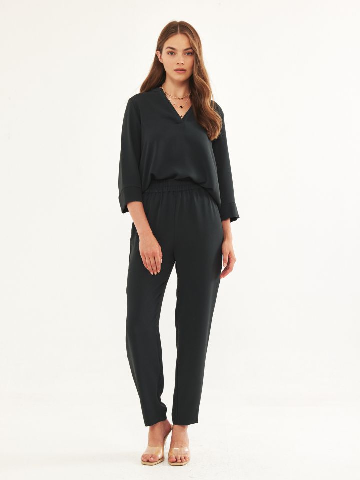 חליפת מכנסיים ROMI בצבע ירוק בקבוק