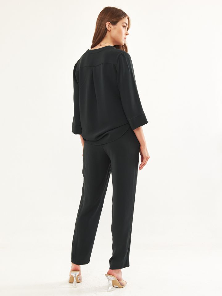 חליפת מכנסיים ROMI בצבע ירוק בקבוק