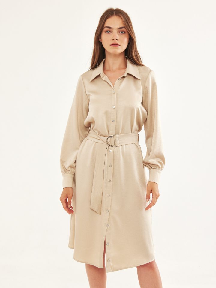 שמלה צוארון + חגורה קשירה בצבע בייז’