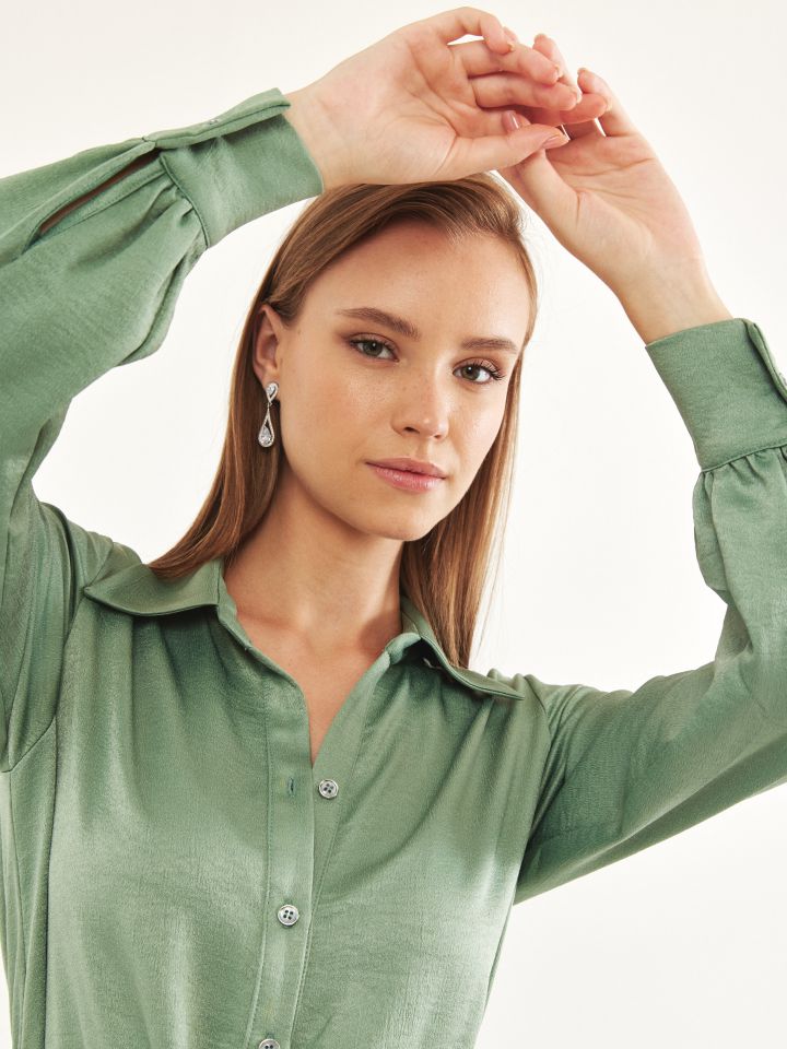 שמלה צוארון + חגורה קשירה בצבע ירוק בהיר