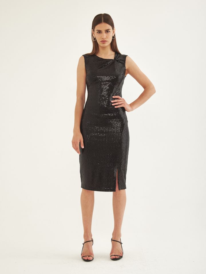 שמלה לורקס פתח אסימטרי בצבע שחור