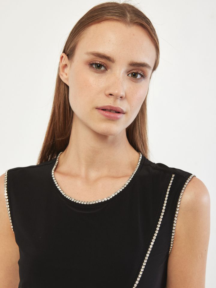 אוברול יהלומים בצבע שחור יהלומים