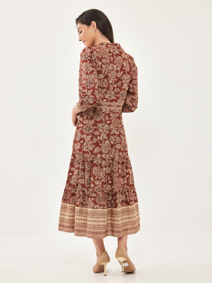 שמלה דפוס בורדורה בצבע חמרה