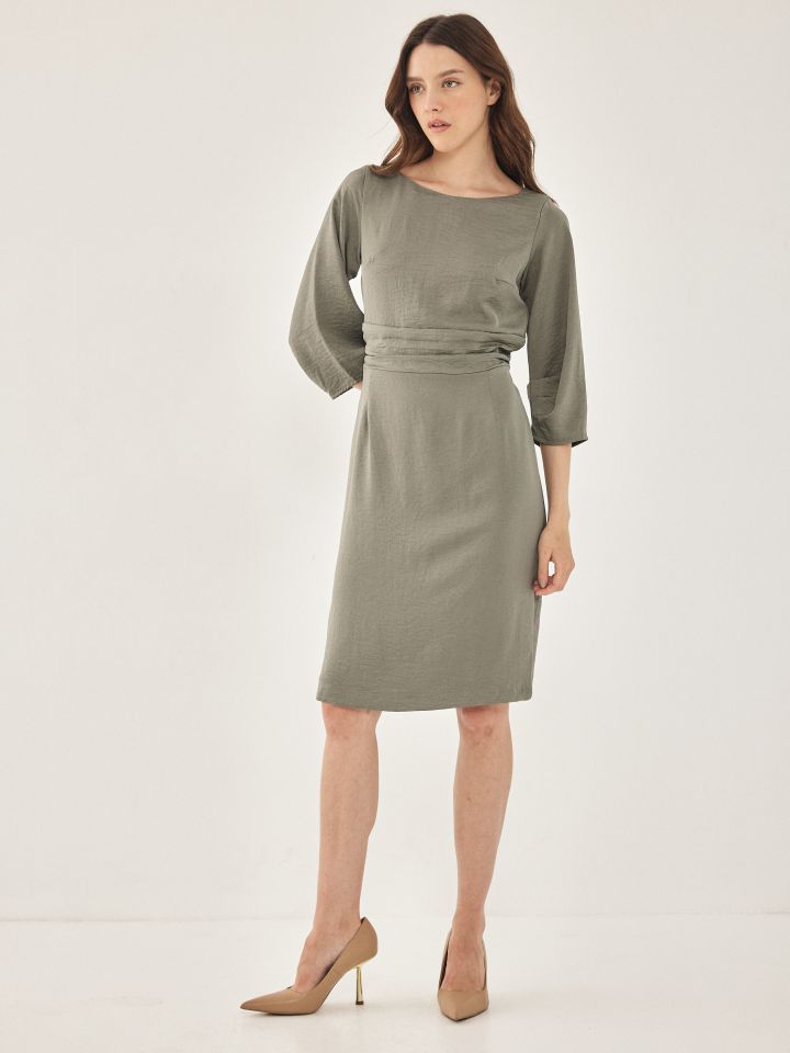 שמלה שרוול בלון בצבע ירוק