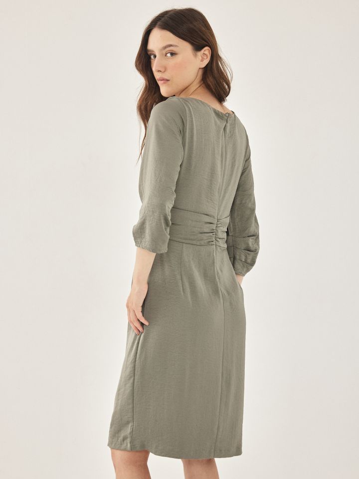 שמלה שרוול בלון בצבע ירוק