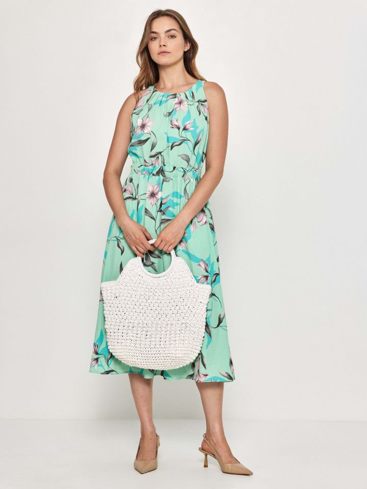 שמלה דפוס פרחים קשירה בגב בצבע ירוק