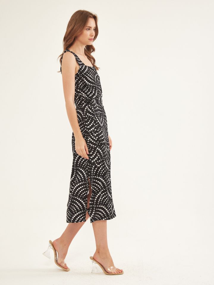 שמלה כפתורים + חגורה נקודות בצבע שחור