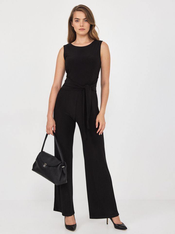 אוברול קשירה בצבע שחור