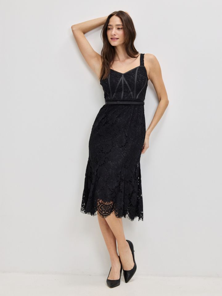 שמלה קרושה + חגורה בצבע שחור