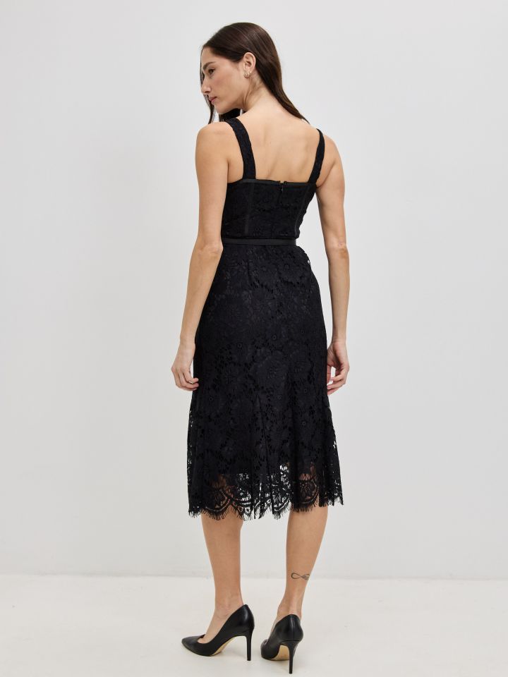 שמלה קרושה + חגורה בצבע שחור