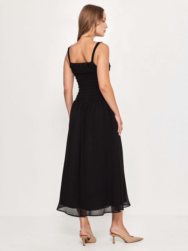 שמלה כתפיות סטרפלס בצבע שחור