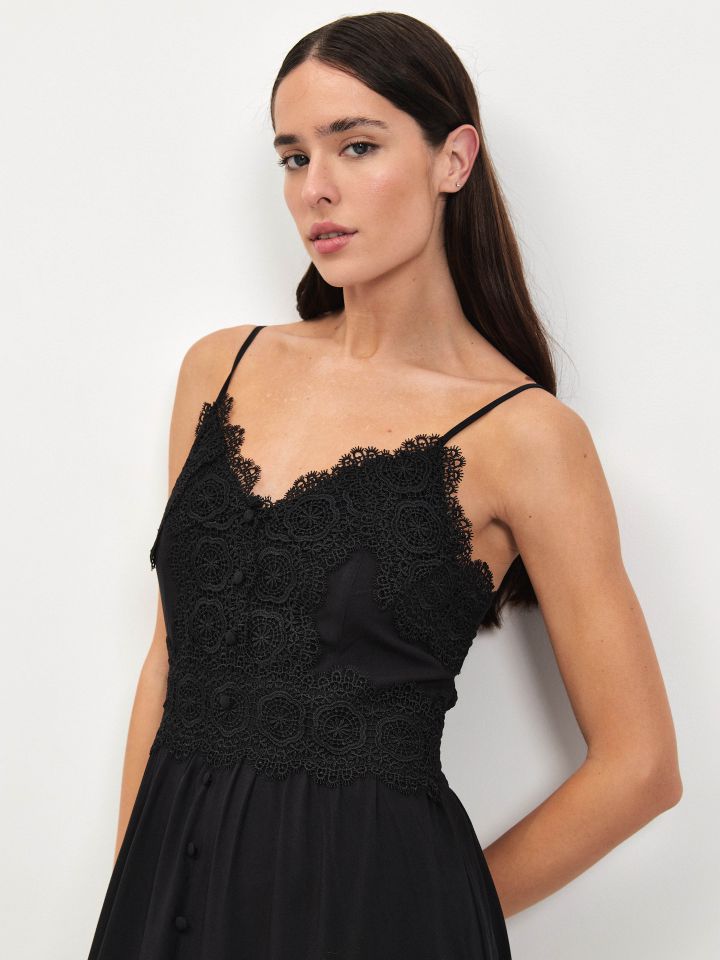 שמלה וואל שילוב קרושה בצבע שחור