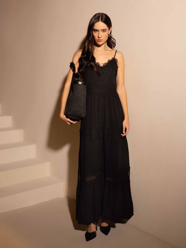 שמלה וואל שילוב קרושה בצבע שחור