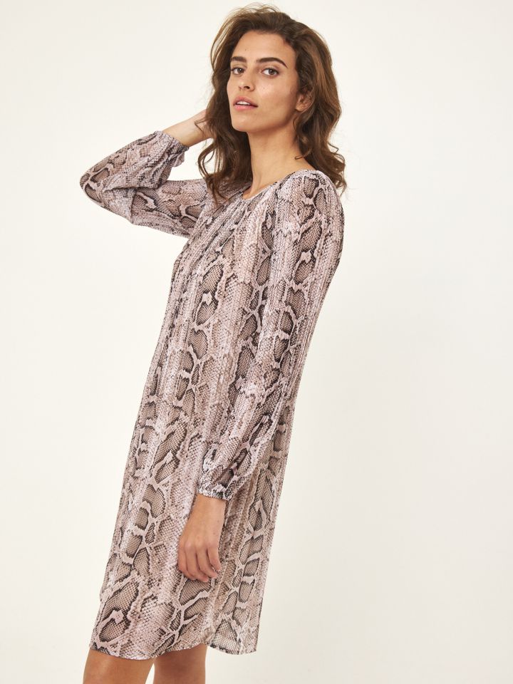 שמלה פליסה דפוס SNAKE בצבע נחש