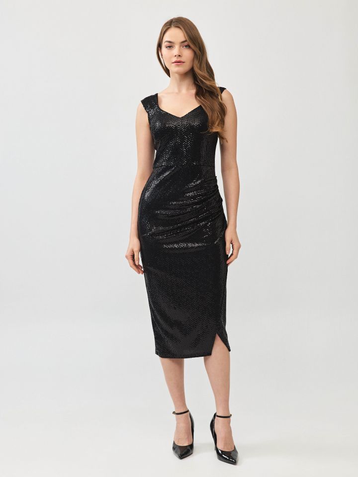 שמלה לורקס מעטפה בצבע שחור