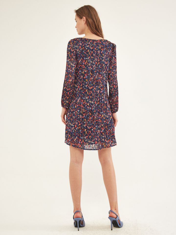 שמלה פליסה פרחים בצבע פרח כחול