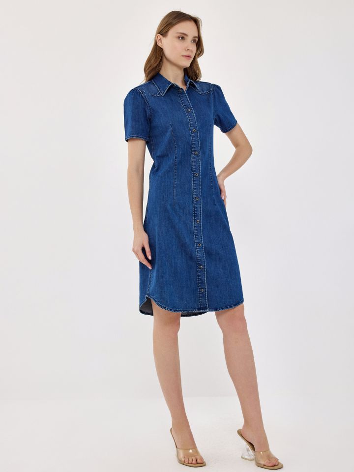 שמלה ג’ינס חצי שרוול בצבע ג’ינס