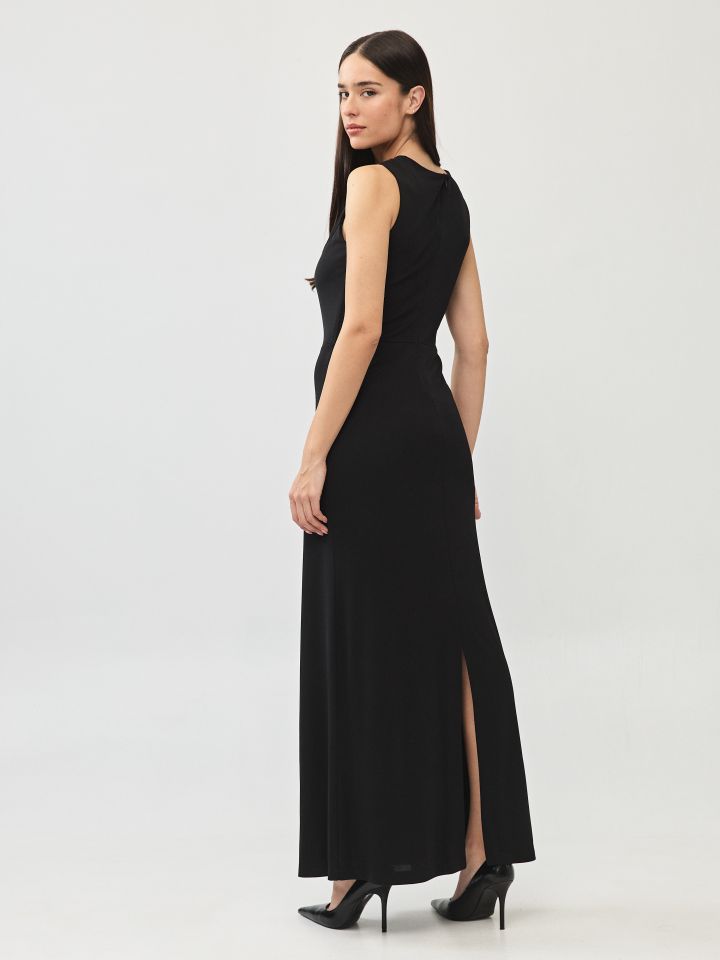 שמלה אמזון פתח מסובב בצבע שחור