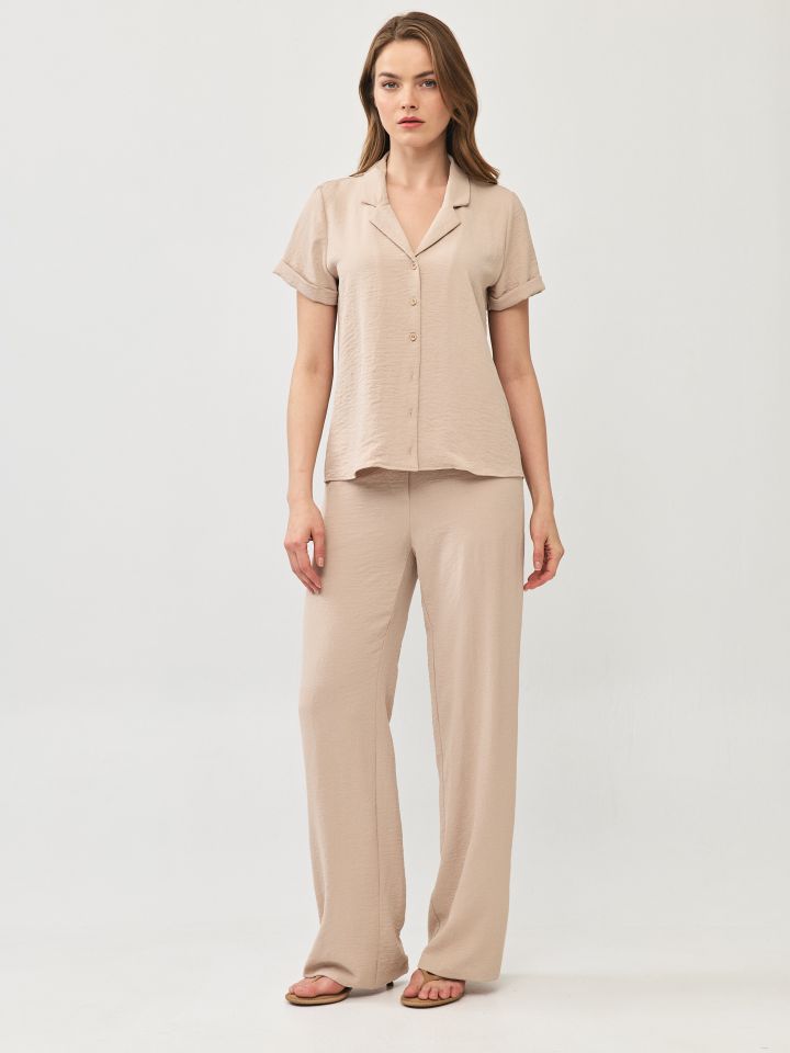 חליפה מכנסיים נטלי בצבע בייז’