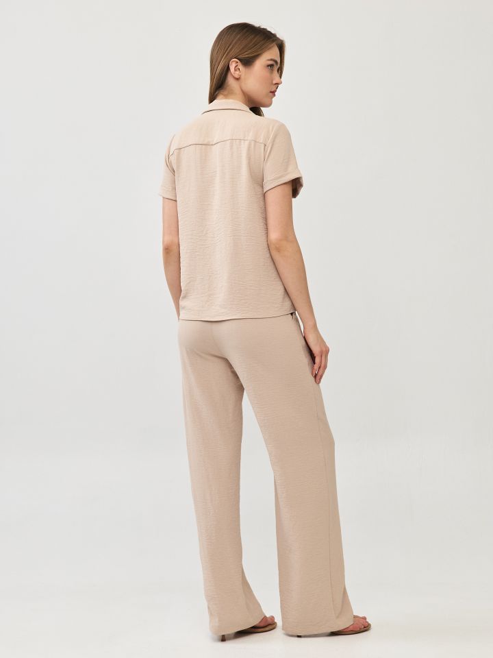 חליפה מכנסיים נטלי בצבע בייז’