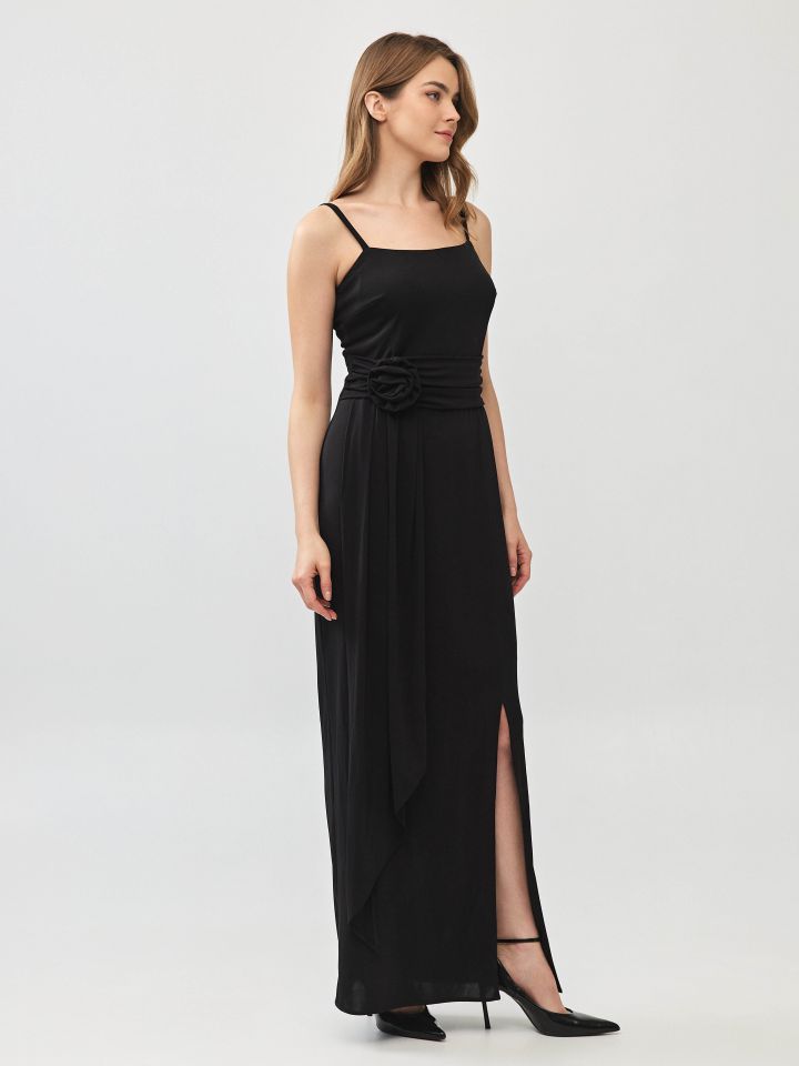 שמלה אמזון פרח בצבע שחור