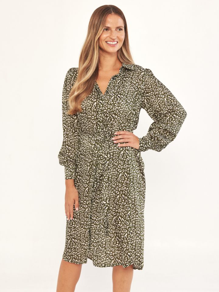 שמלה סטן דפוס מנומר בצבע ירוק בקבוק