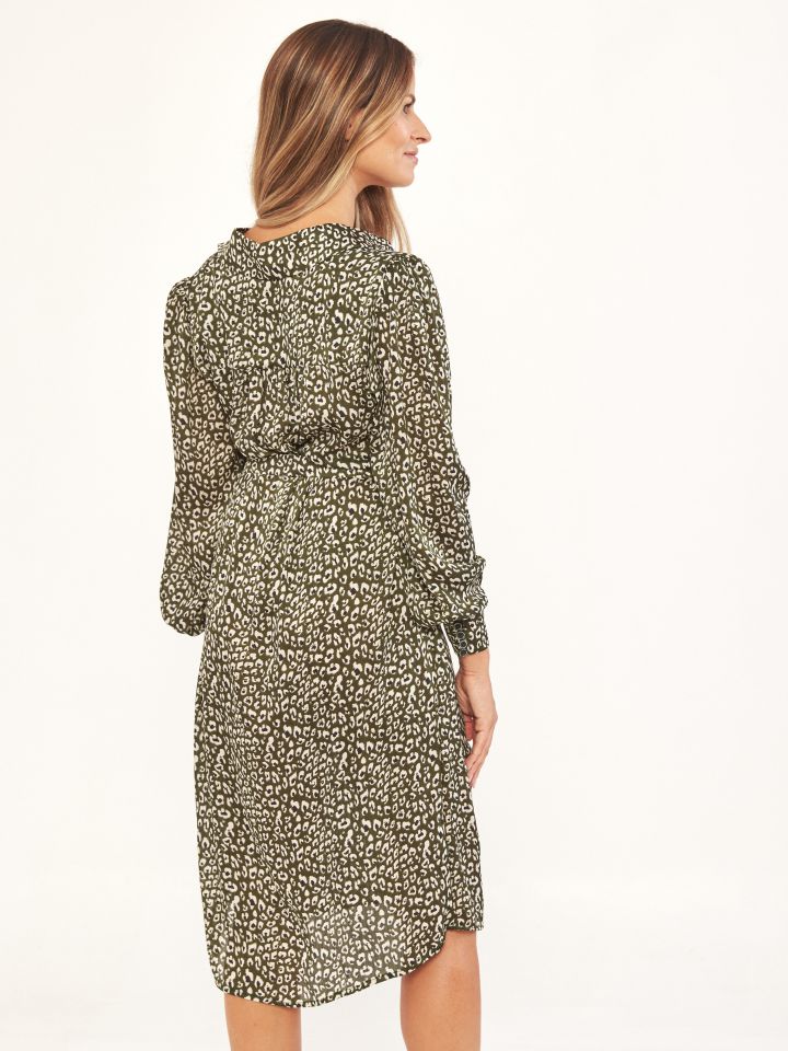 שמלה סטן דפוס מנומר בצבע ירוק בקבוק