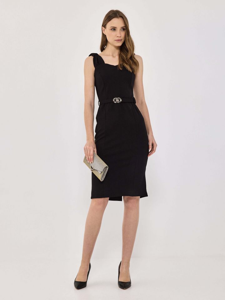 שמלה סקובה חגורה PROMO בצבע שחור